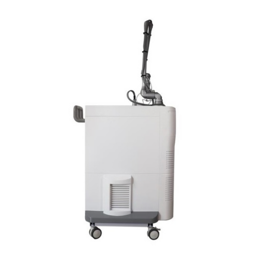 Macchina con Laser Frazionato CO2 da 10600nm
